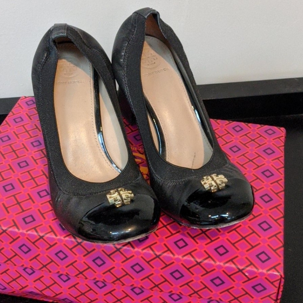 Tory Burch Black Pumps